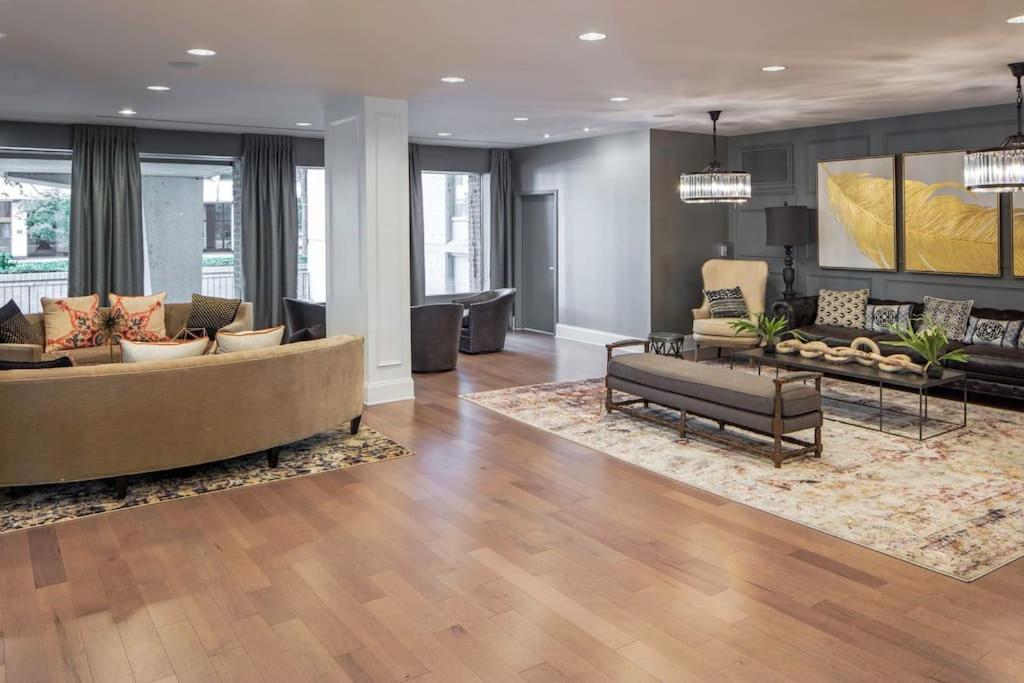Modern Apartment At Crystal City Arlington Ngoại thất bức ảnh
