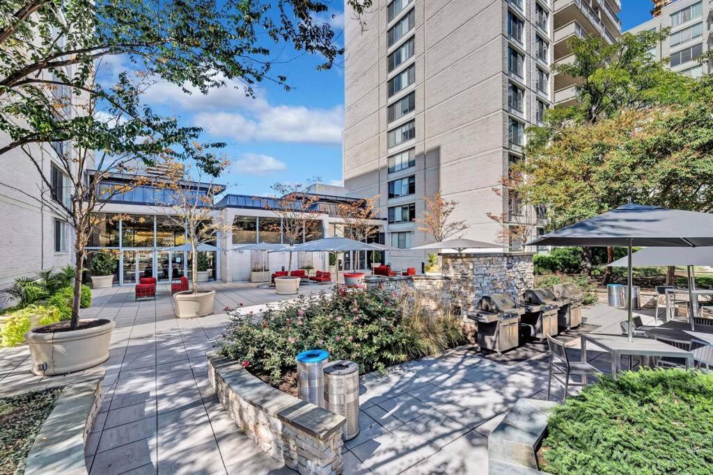 Modern Apartment At Crystal City Arlington Ngoại thất bức ảnh