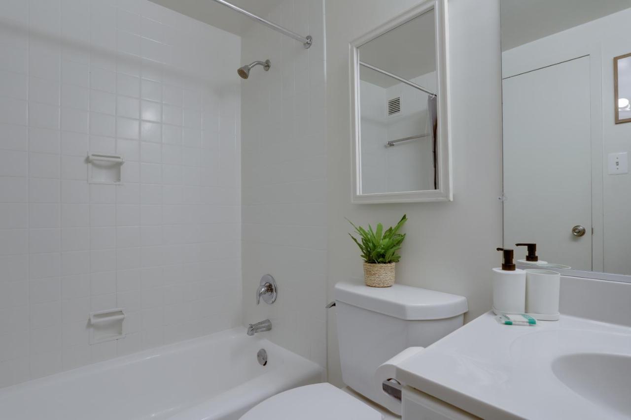 Modern Apartment At Crystal City Arlington Ngoại thất bức ảnh