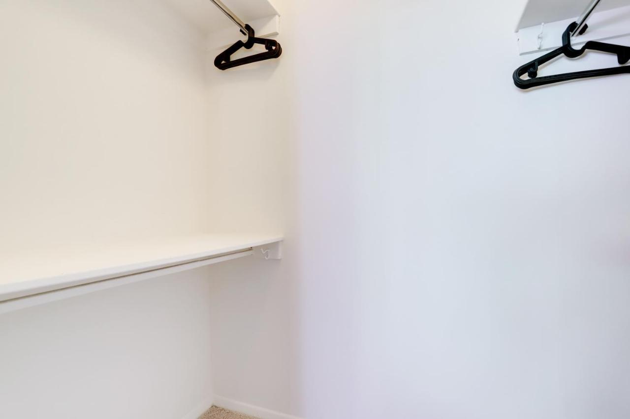 Modern Apartment At Crystal City Arlington Ngoại thất bức ảnh